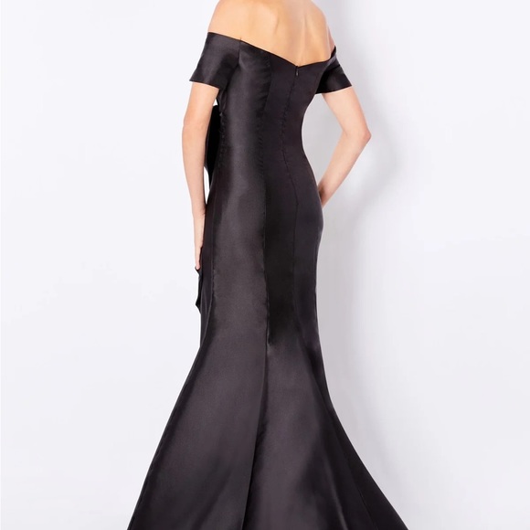 Cameron Blake by Mon Cheri Mother of the Bride Gown size 12 - Picture 3 of 10